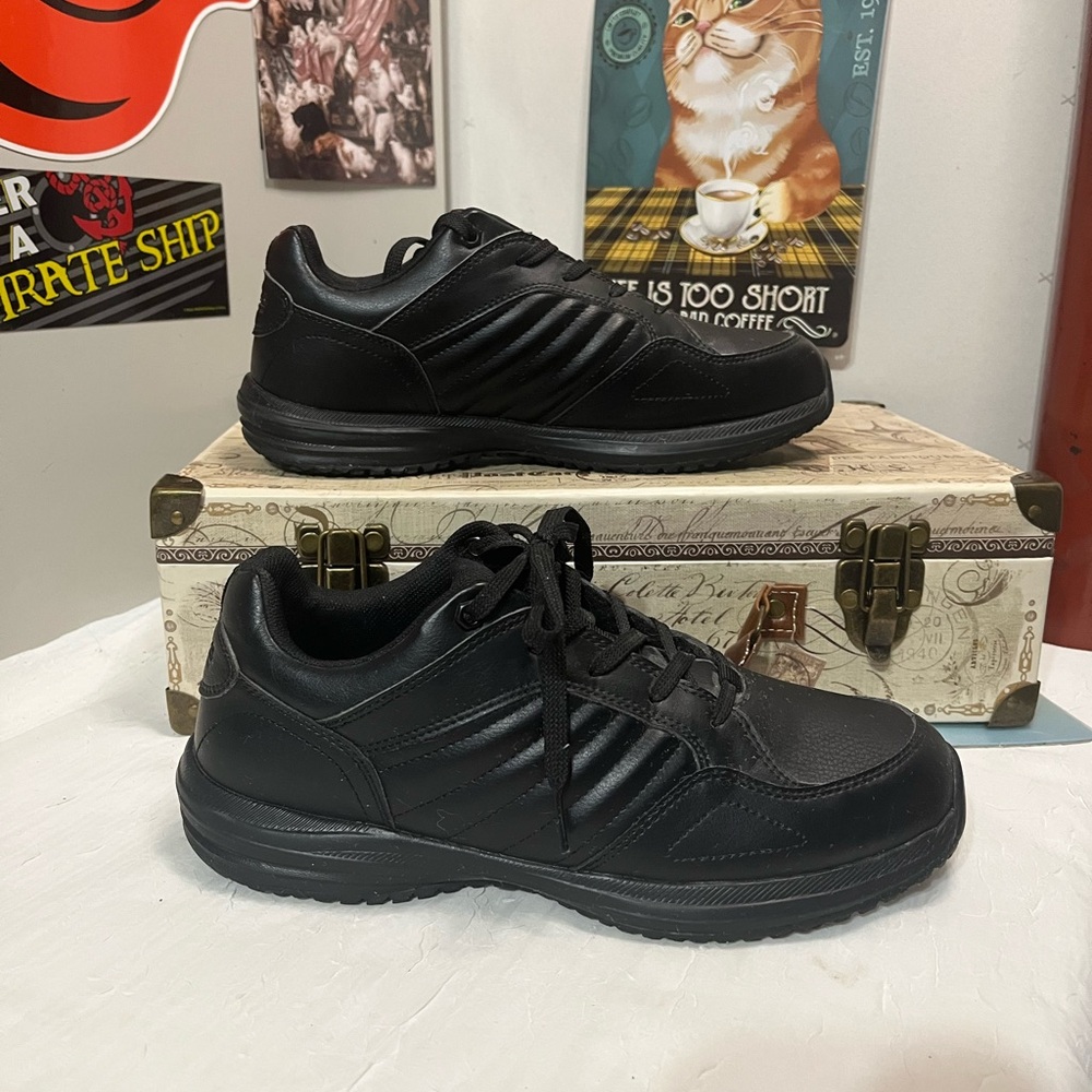 ❌SOLD👟TredSafe Black Tennis Work Shoes